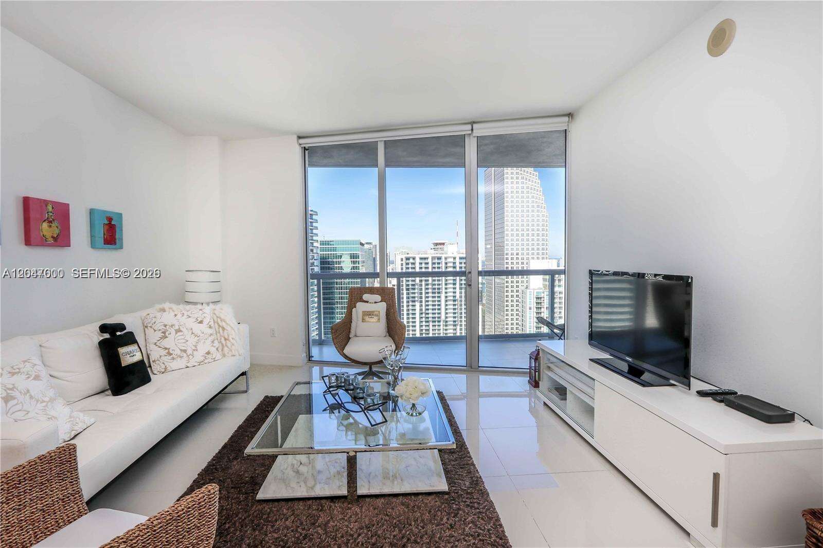 Icon Brickell 1 at 475 Brickell Ave, Miami, FL 33131 - For Rent photo 4