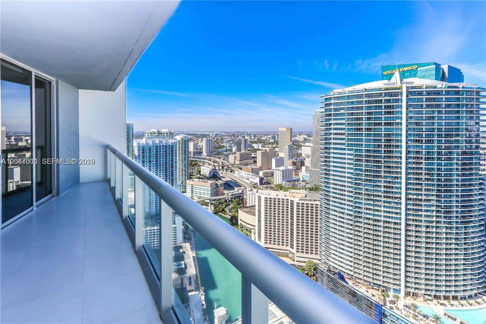 Icon Brickell 1 at 475 Brickell Ave, Miami, FL 33131 - For Rent photo 5