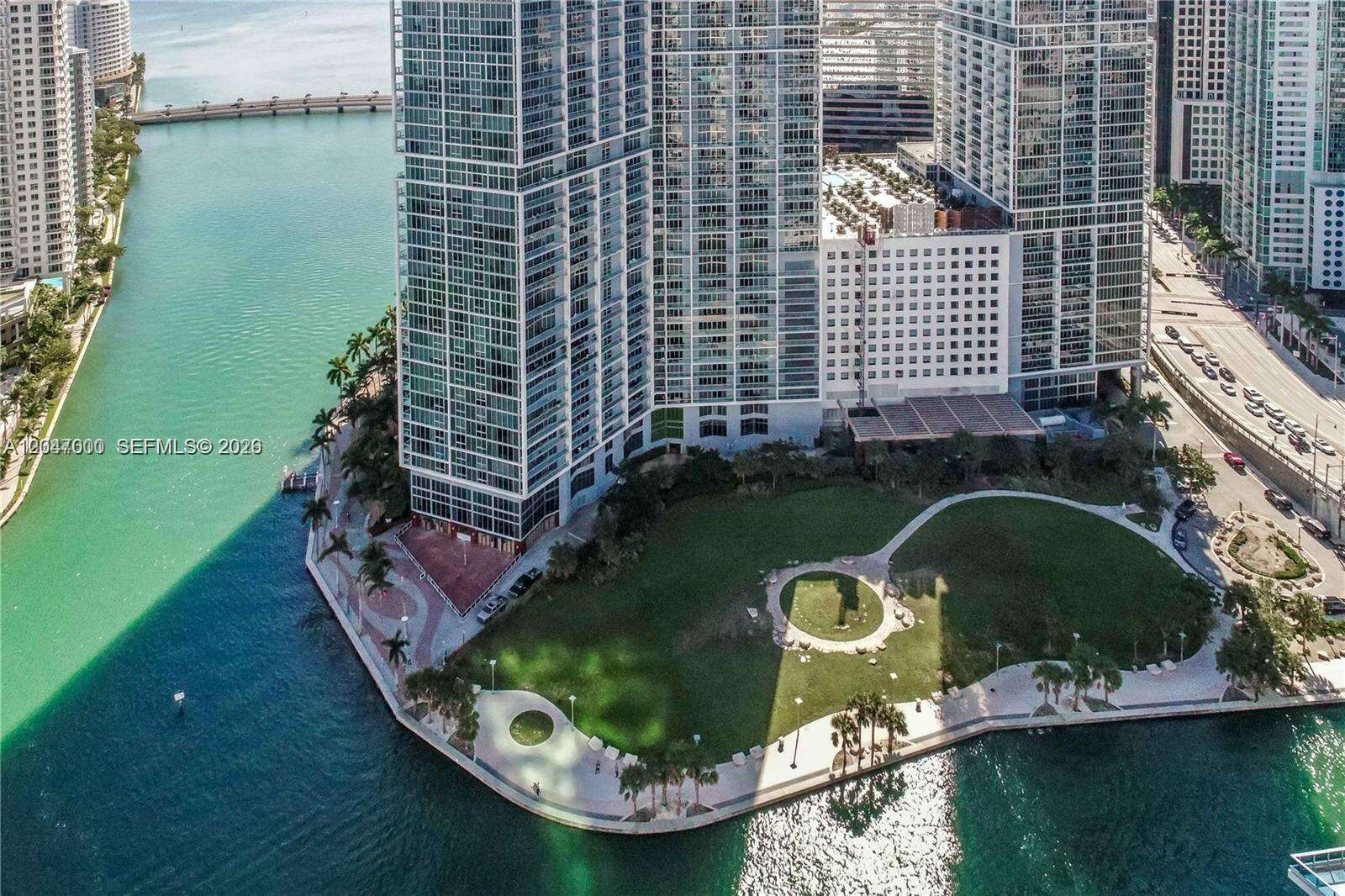 Icon Brickell 1 at 475 Brickell Ave, Miami, FL 33131 - For Rent photo 8