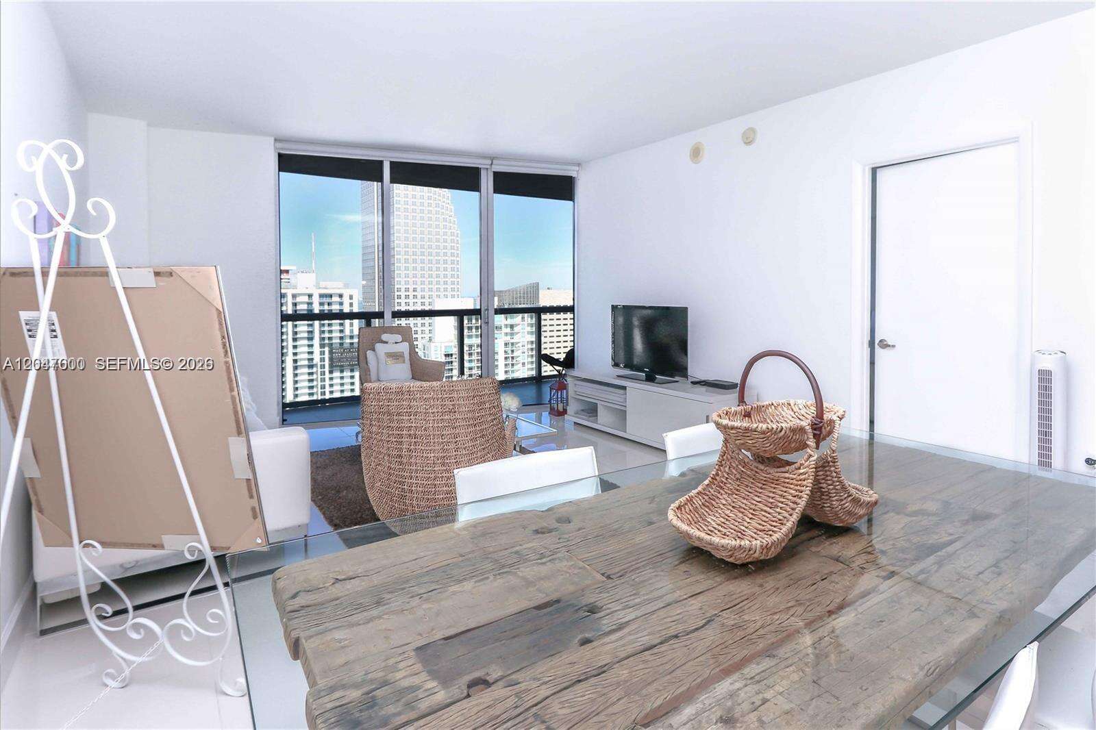 Icon Brickell 1 at 475 Brickell Ave, Miami, FL 33131 - For Rent photo 10