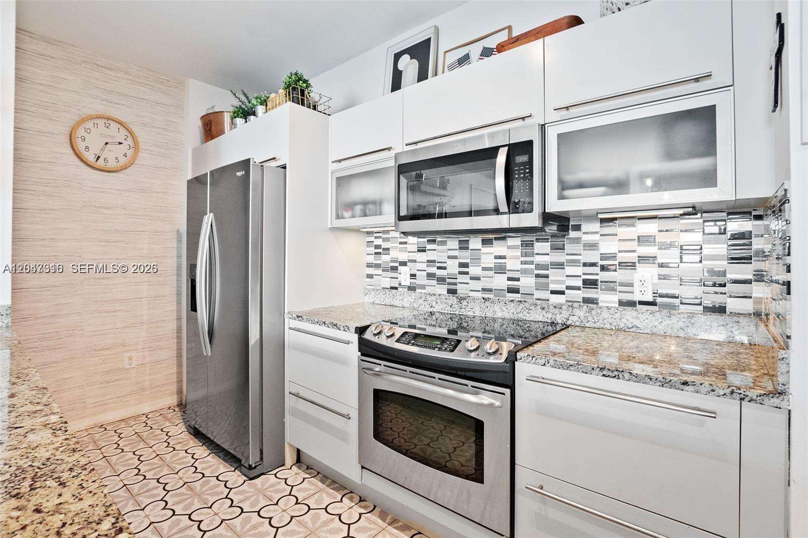 The Plaza On Brickell West at 951 Brickell Ave, Miami, FL 33131 - For Rent photo 5