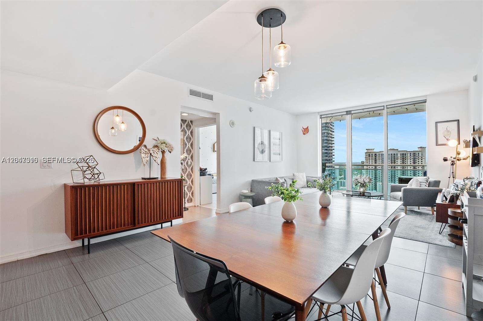 The Plaza On Brickell West at 951 Brickell Ave, Miami, FL 33131 - For Rent photo 10
