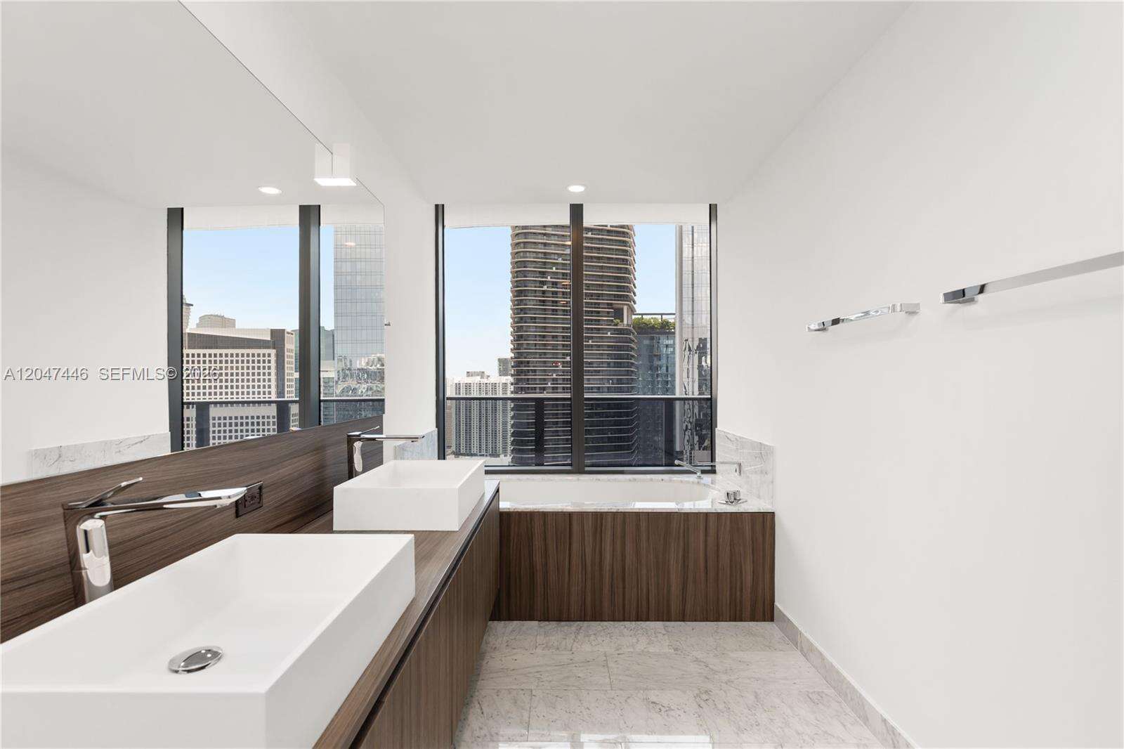 Brickell Flatiron at 1000 Brickell Plz, Miami, FL 33131 - For Rent photo 28
