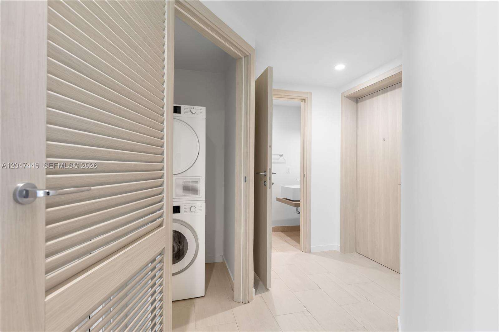 Brickell Flatiron at 1000 Brickell Plz, Miami, FL 33131 - For Rent photo 38