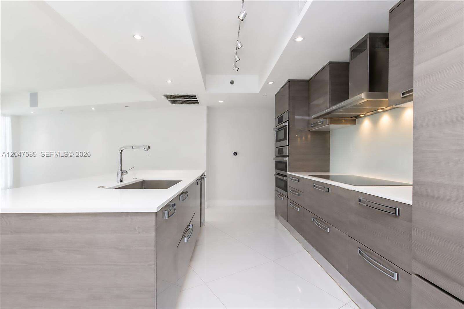 Ocean Four at 17201 Collins Ave, Sunny Isles Beach, FL 33160 - For Rent photo 12