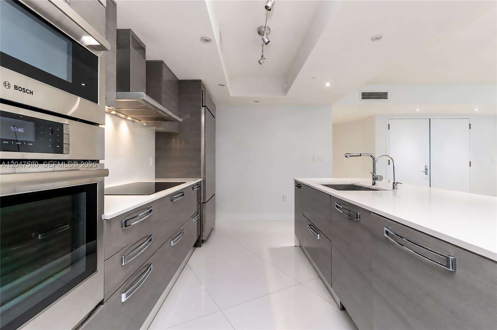 Ocean Four at 17201 Collins Ave, Sunny Isles Beach, FL 33160 - For Rent photo 15