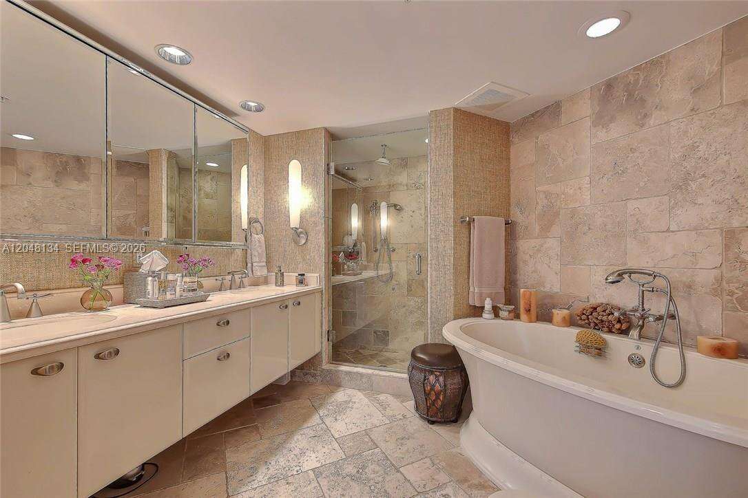 Las Olas River House at 333 Las Olas Way, Fort Lauderdale, FL 33301 - For Rent photo 27