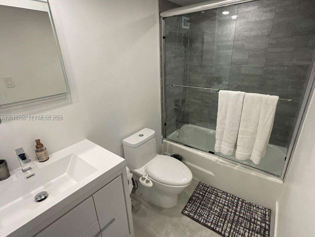 Seacoast 5151 at 5161 Collins Ave, Miami Beach, FL 33140 - For Rent photo 11