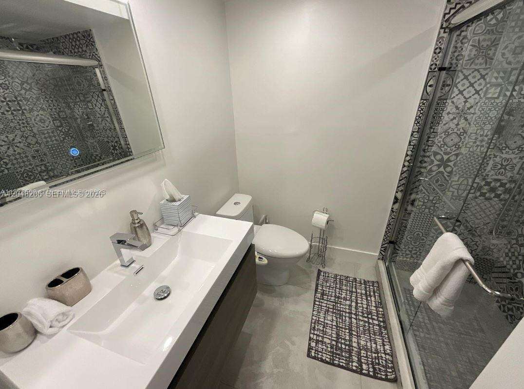 Seacoast 5151 at 5161 Collins Ave, Miami Beach, FL 33140 - For Rent photo 12