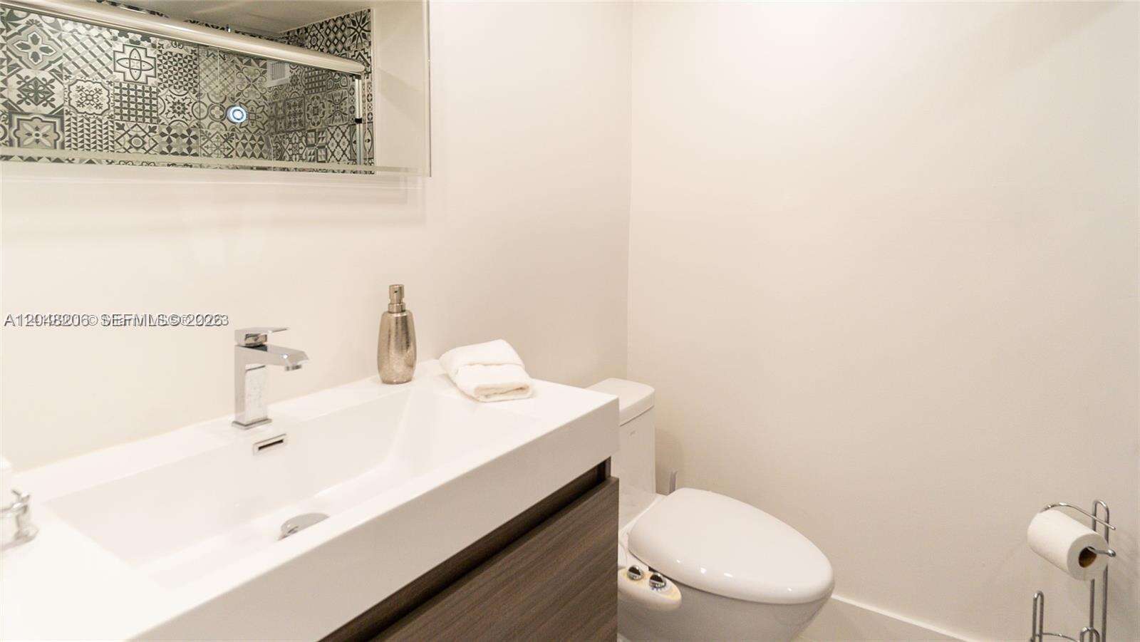 Seacoast 5151 at 5161 Collins Ave, Miami Beach, FL 33140 - For Rent photo 13