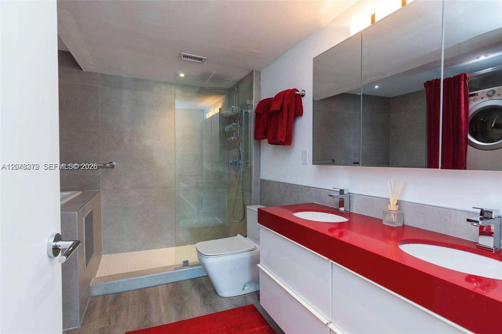 King Cole at 900 Bay Dr, Miami Beach, FL 33141 - For Rent photo 21