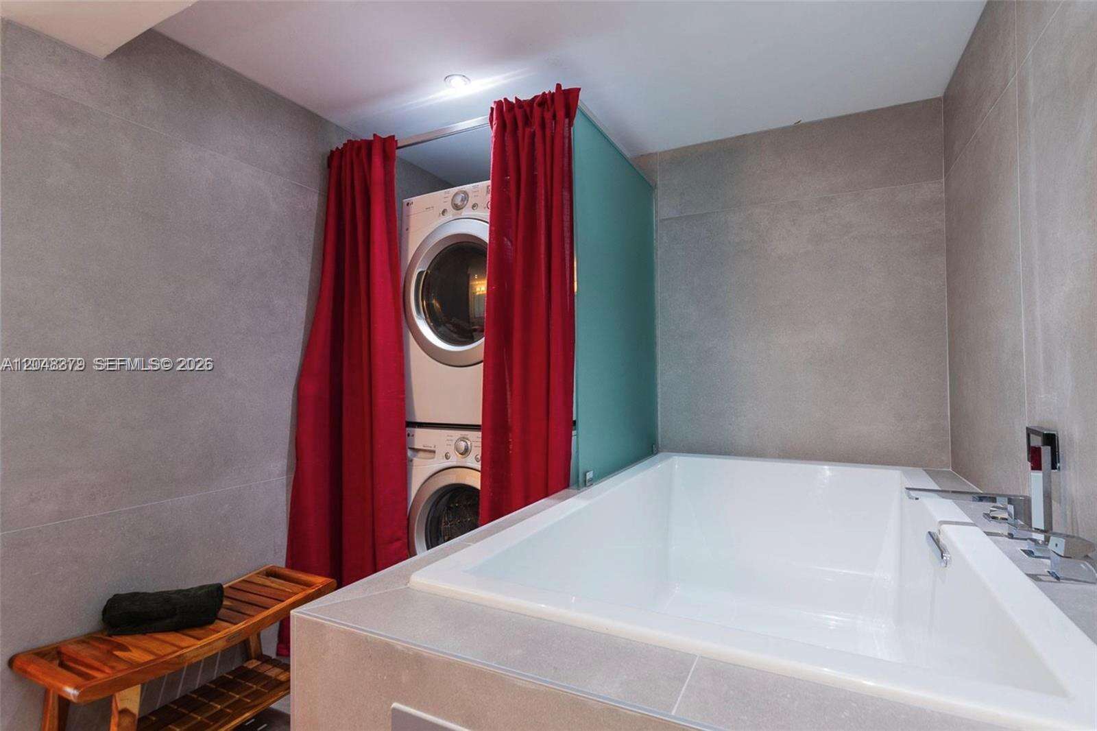 King Cole at 900 Bay Dr, Miami Beach, FL 33141 - For Rent photo 22
