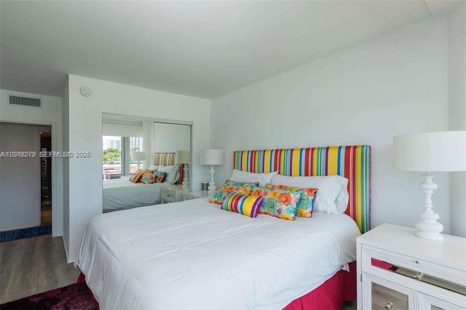 King Cole at 900 Bay Dr, Miami Beach, FL 33141 - For Rent photo 28