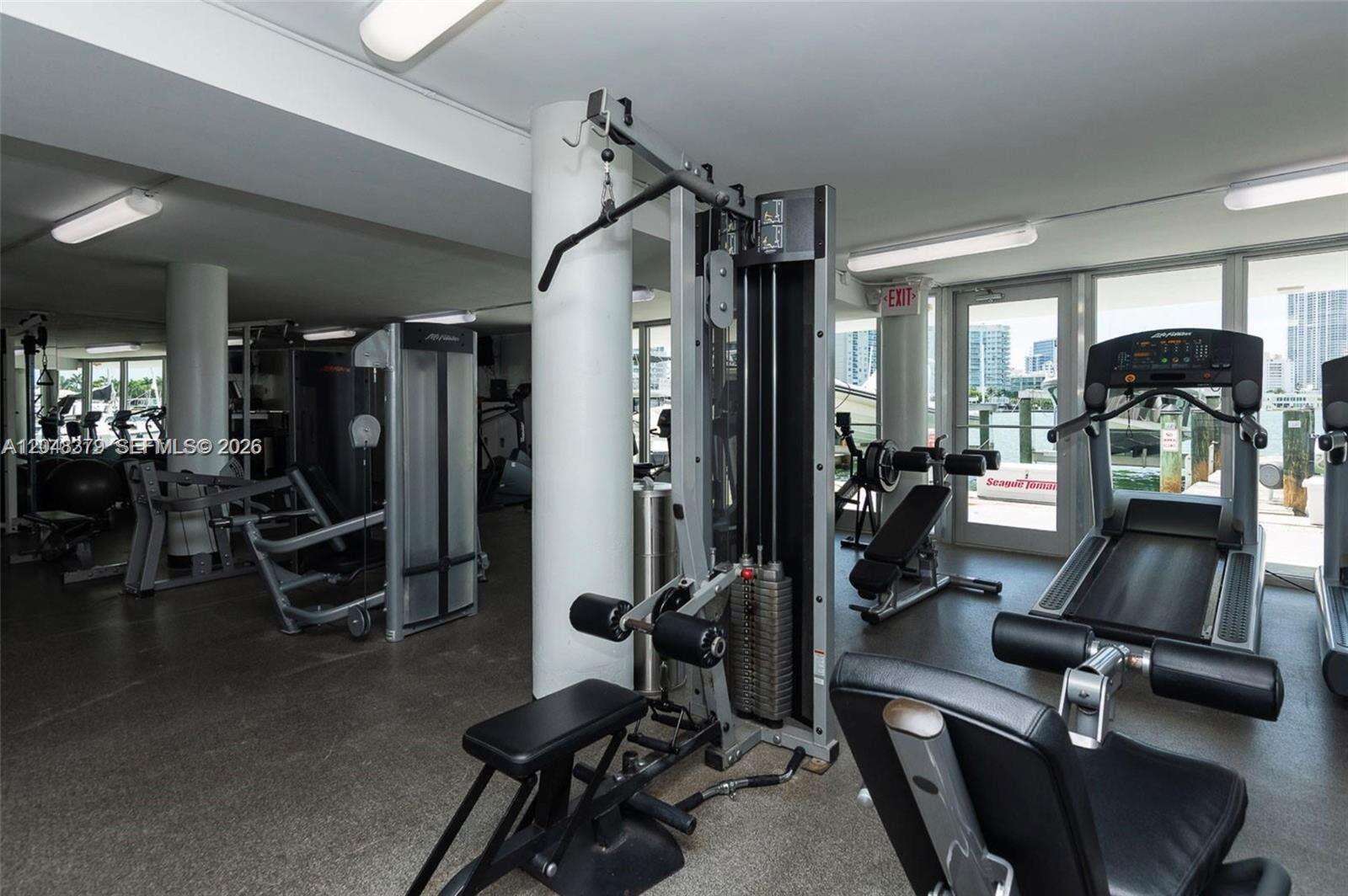King Cole at 900 Bay Dr, Miami Beach, FL 33141 - For Rent photo 37