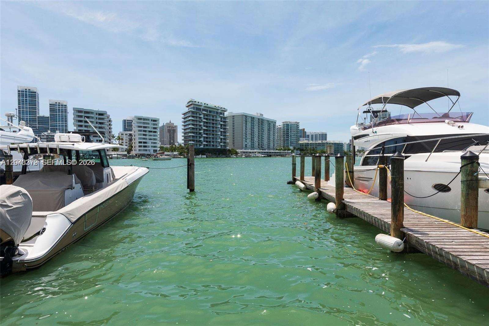 King Cole at 900 Bay Dr, Miami Beach, FL 33141 - For Rent photo 38