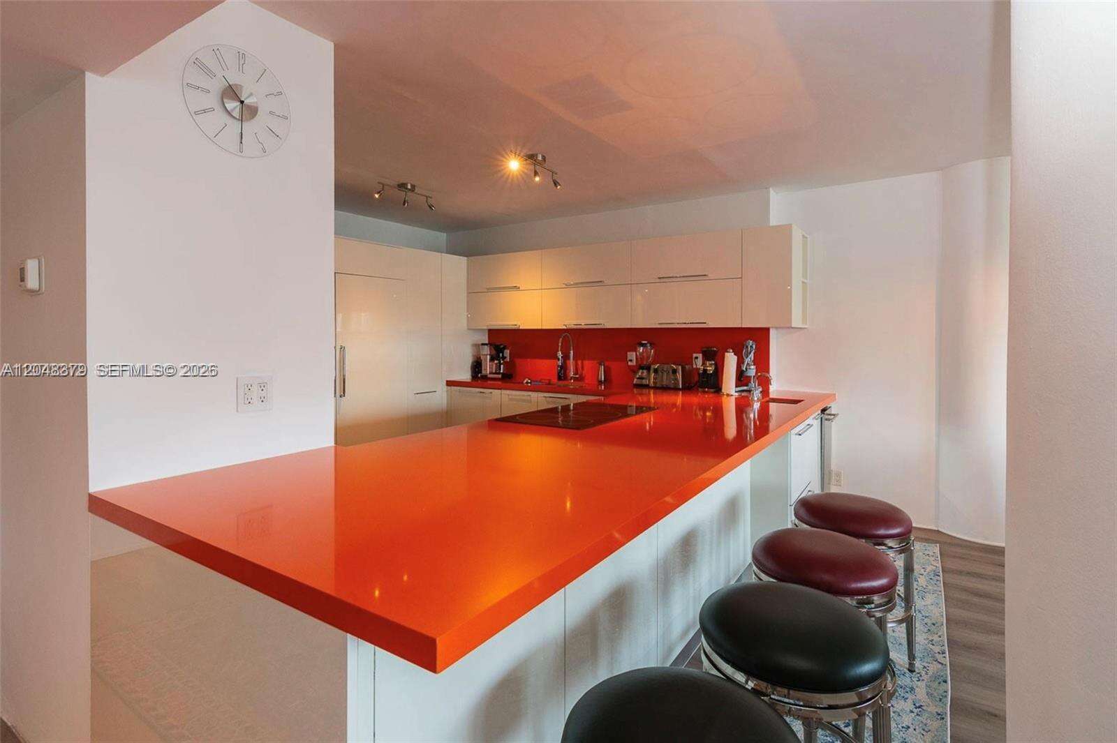 King Cole at 900 Bay Dr, Miami Beach, FL 33141 - For Rent photo 9