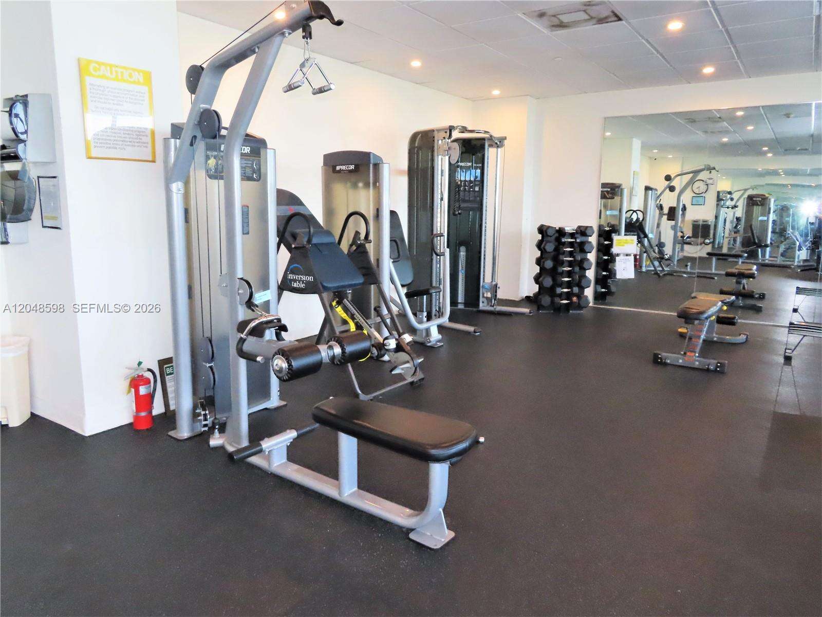 Arlen Beach at 5701 Collins Ave, Miami Beach, FL 33140 - For Rent photo 28