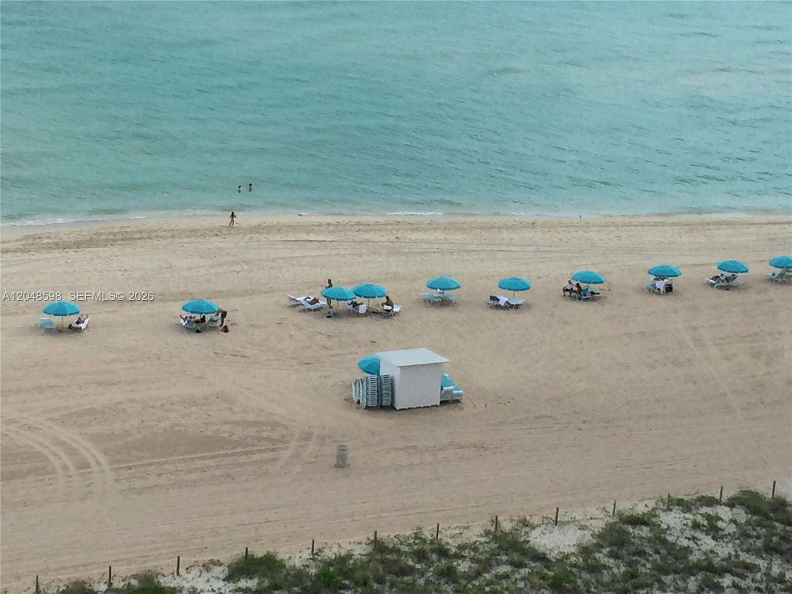 Arlen Beach at 5701 Collins Ave, Miami Beach, FL 33140 - For Rent photo 31