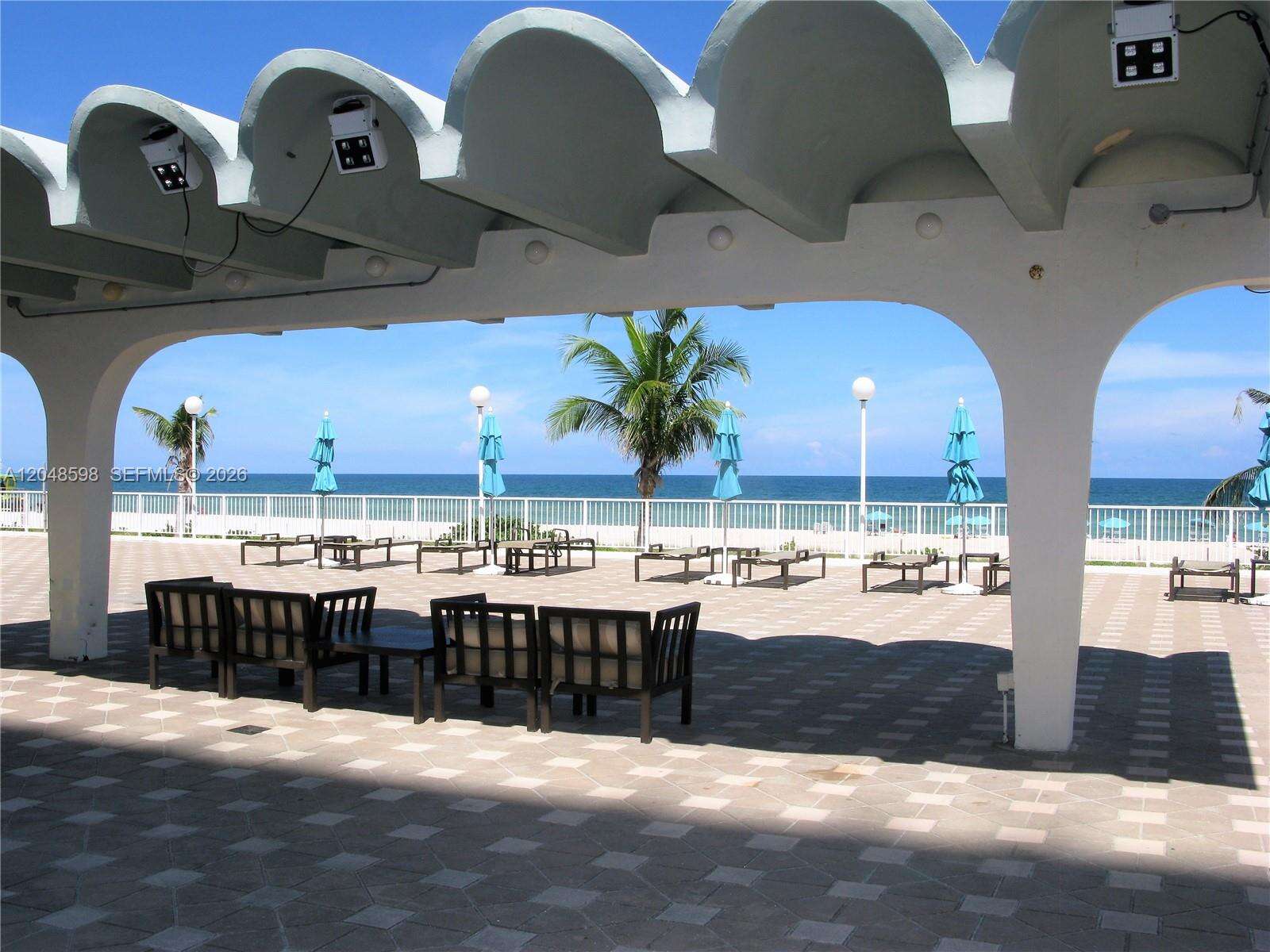 Arlen Beach at 5701 Collins Ave, Miami Beach, FL 33140 - For Rent photo 33