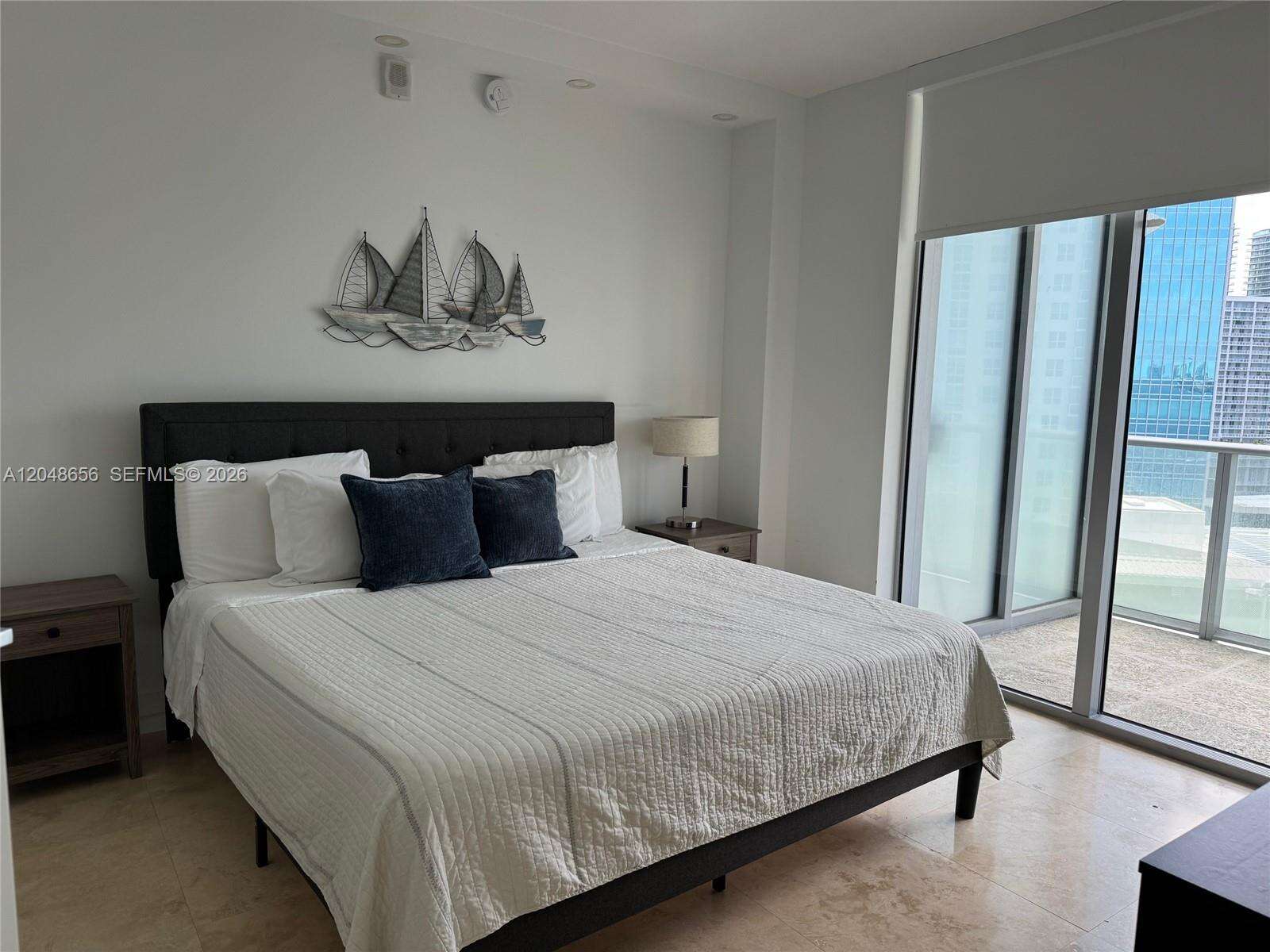 Brickell House at 1300 Brickell Bay Dr, Miami, FL 33131 - For Rent photo 14