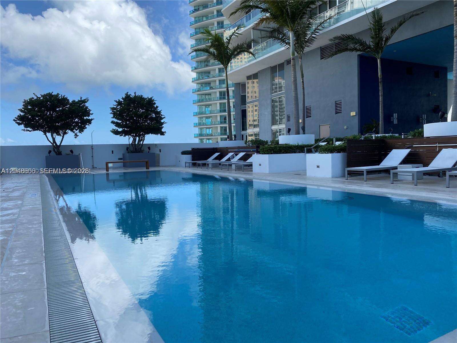Brickell House at 1300 Brickell Bay Dr, Miami, FL 33131 - For Rent photo 21