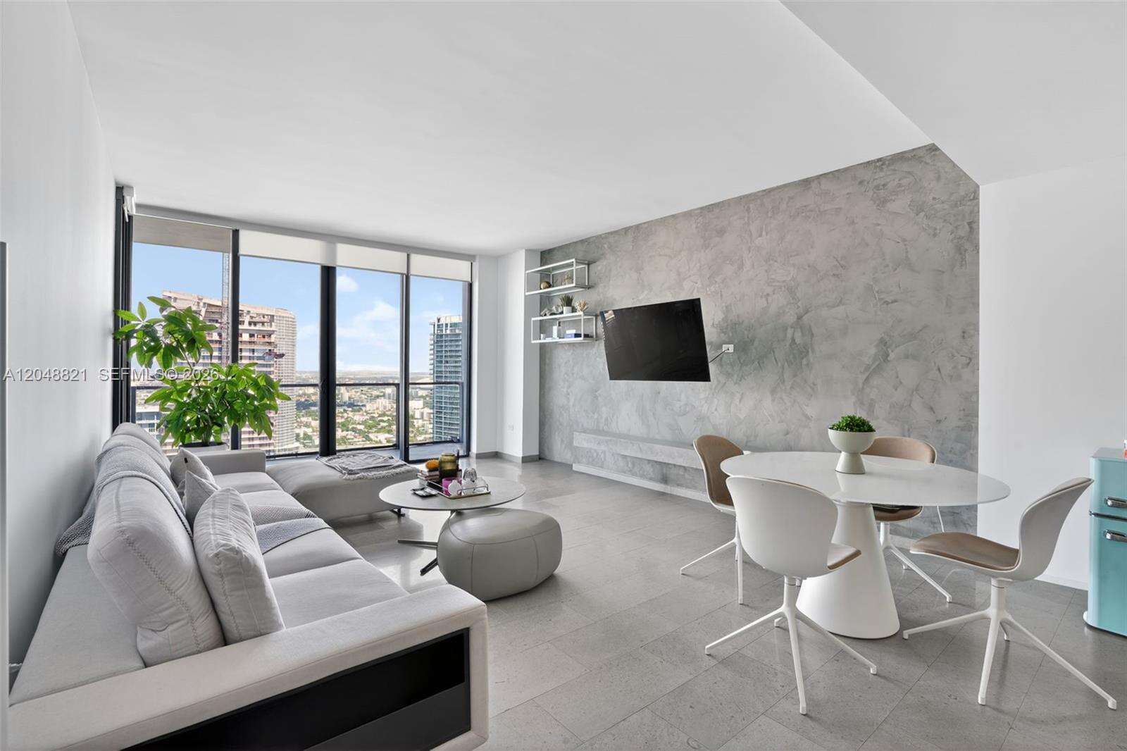 Reach Brickell at 68 6 St, Miami, FL 33131 - For Rent photo 2
