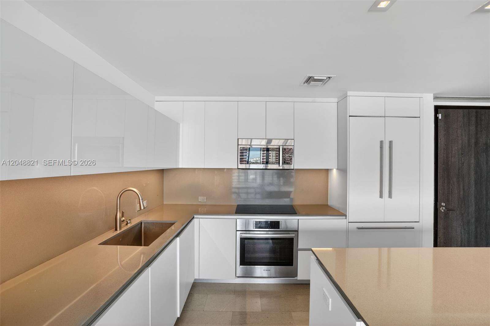 Reach Brickell at 68 6 St, Miami, FL 33131 - For Rent photo 17