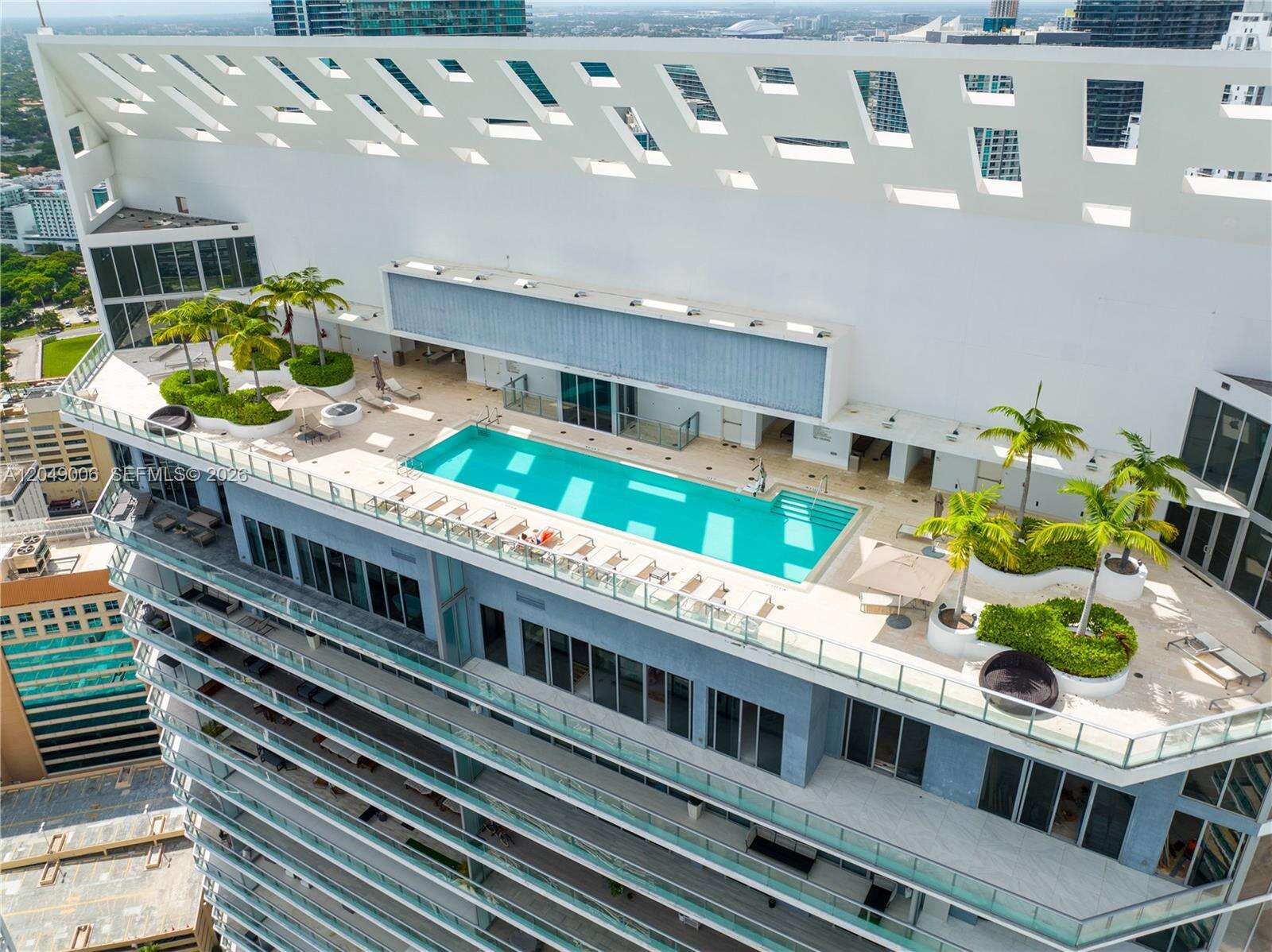 Brickell House at 1300 Brickell Bay Dr, Miami, FL 33131 - For Rent photo 2