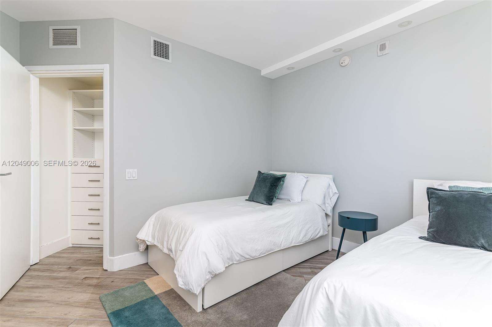 Brickell House at 1300 Brickell Bay Dr, Miami, FL 33131 - For Rent photo 18