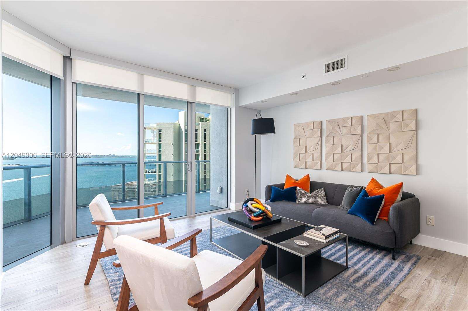 Brickell House at 1300 Brickell Bay Dr, Miami, FL 33131 - For Rent photo 5