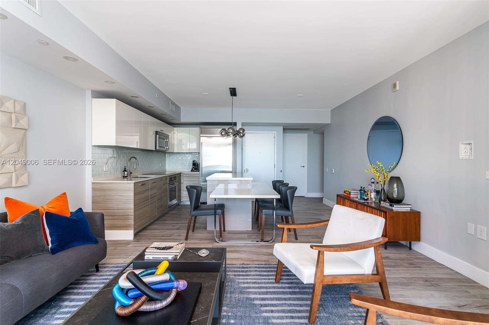 Brickell House at 1300 Brickell Bay Dr, Miami, FL 33131 - For Rent photo 6