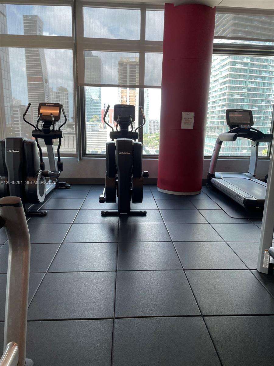 The Bond On Brickell at 1080 Brickell Ave, Miami, FL 33131 - For Rent photo 12