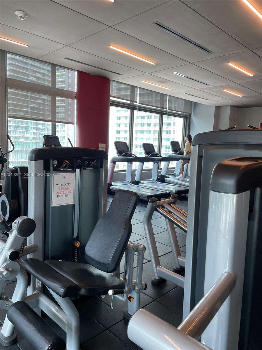 The Bond On Brickell at 1080 Brickell Ave, Miami, FL 33131 - For Rent photo 9
