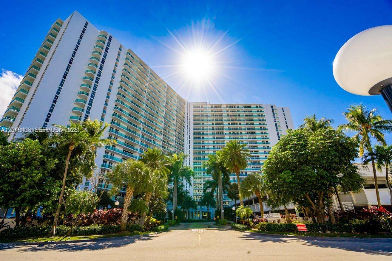 Arlen House at 100 Bayview Dr, Sunny Isles Beach, FL 33160 - For Rent photo 32