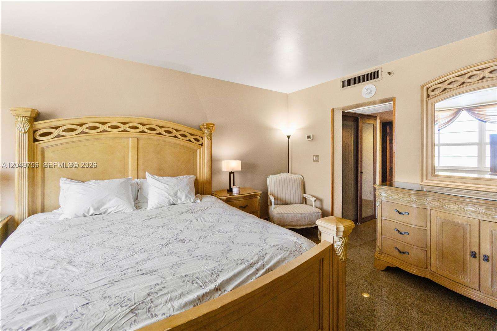 Decoplage at 100 Lincoln Rd, Miami Beach, FL 33139 - For Rent photo 24