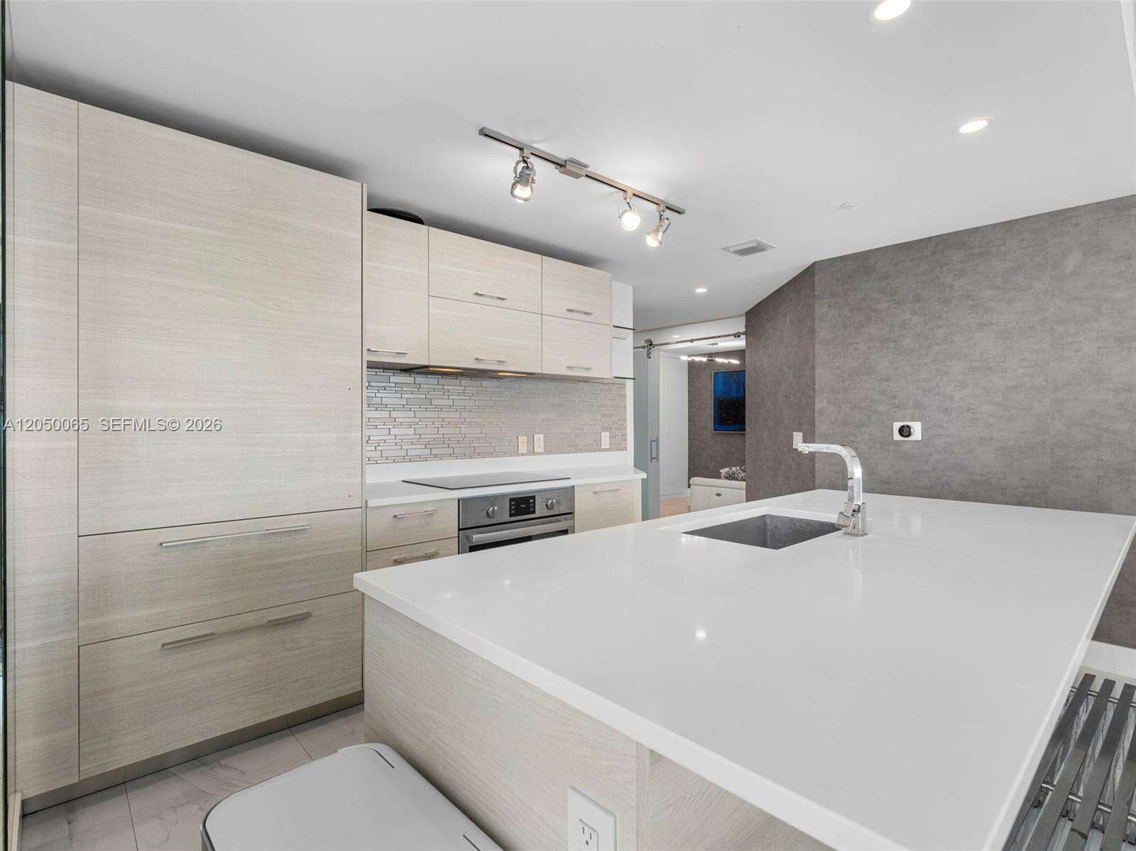 Paraiso Bay at 650 32 St, Miami, FL 33137 - For Rent photo 6