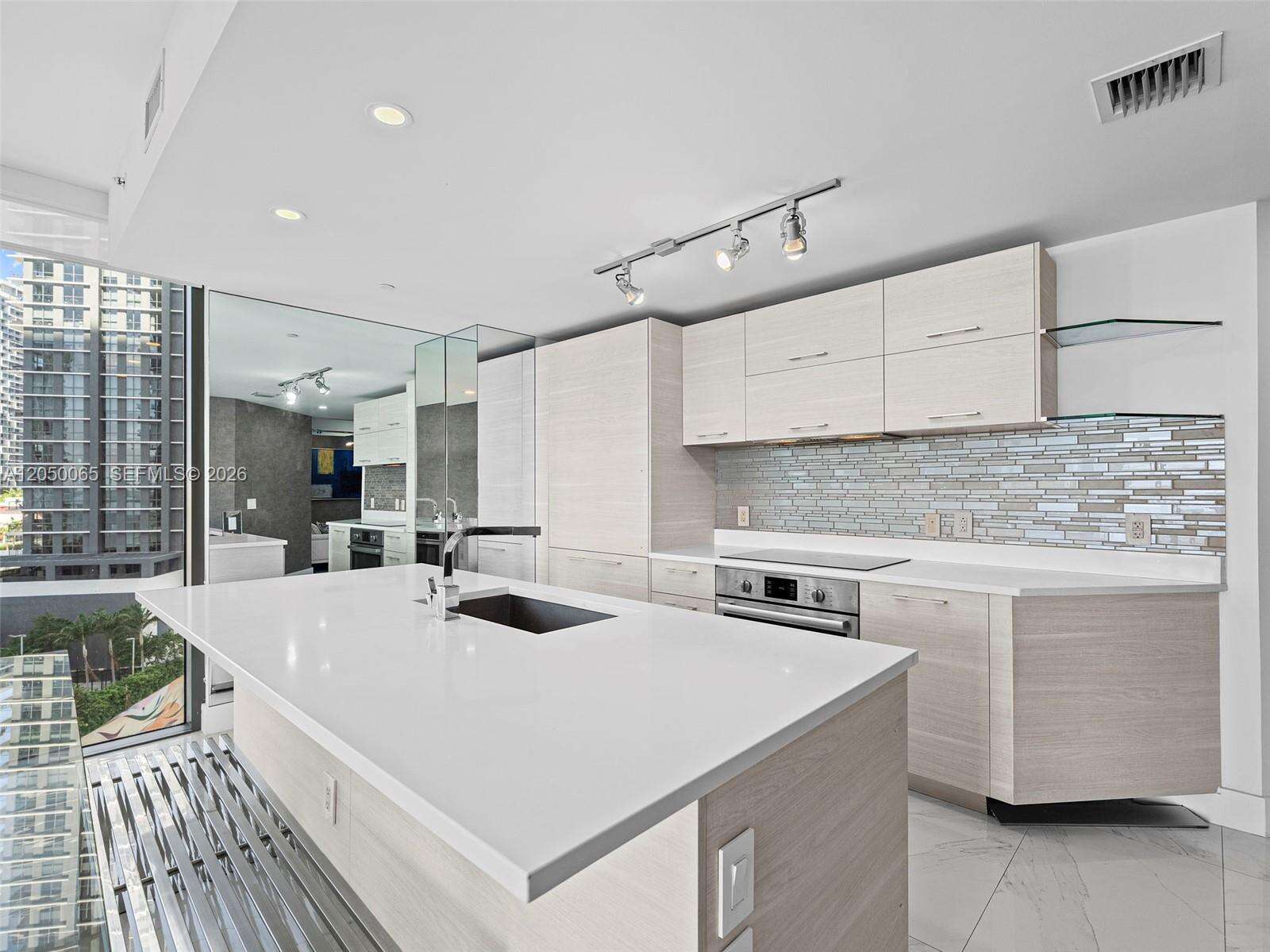 Paraiso Bay at 650 32 St, Miami, FL 33137 - For Rent photo 7