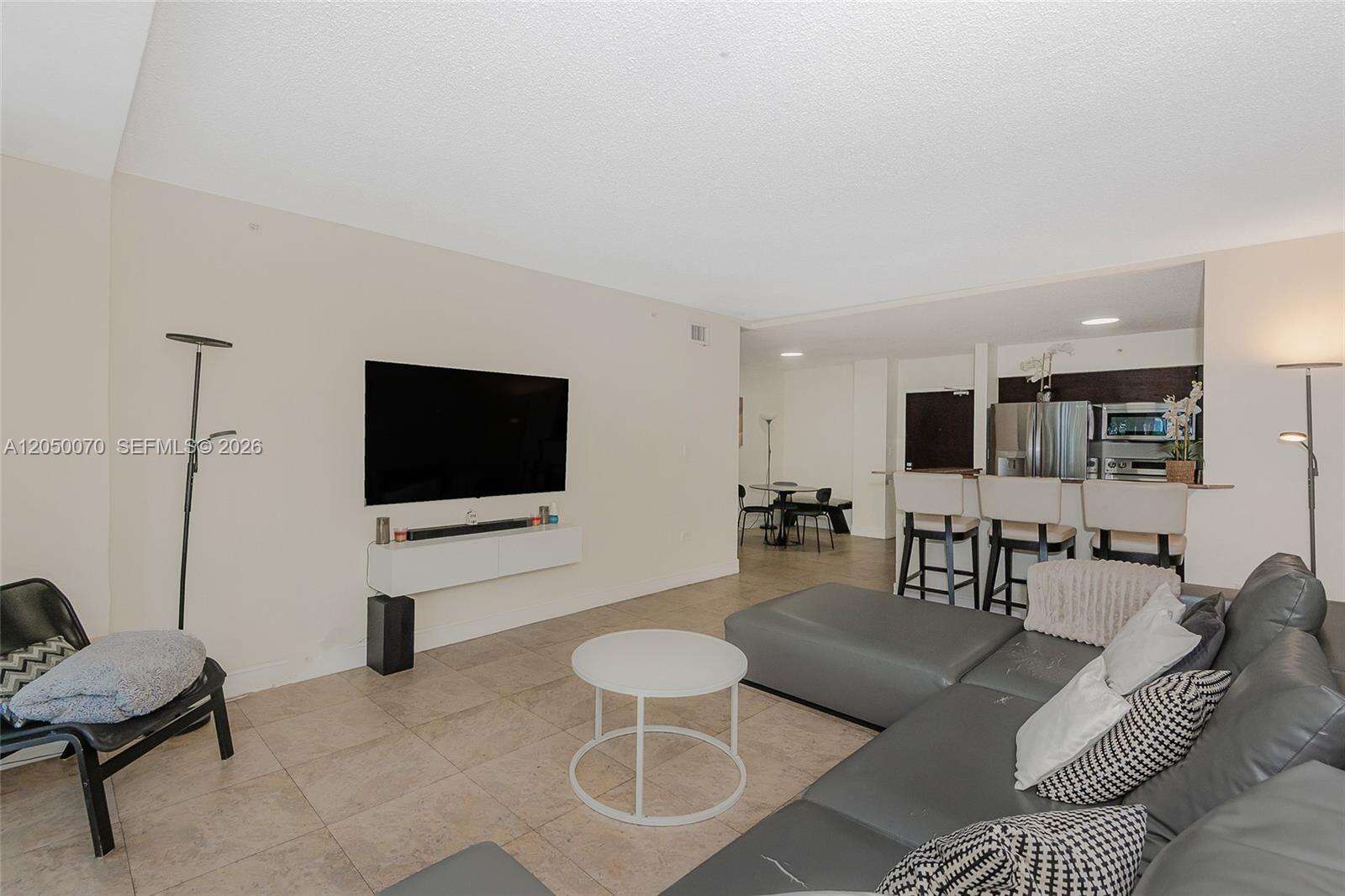 Flamingo South Beach at 1500 Bay Rd, Miami Beach, FL 33139 - For Rent photo 5