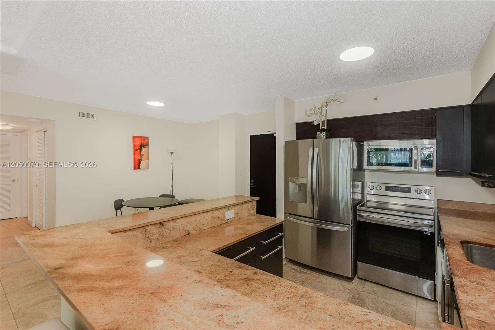 Flamingo South Beach at 1500 Bay Rd, Miami Beach, FL 33139 - For Rent photo 9