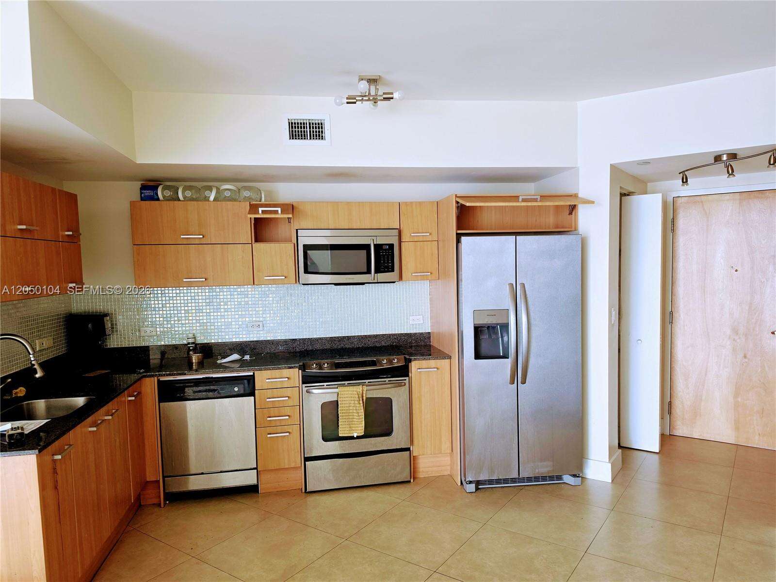 Wind By Neo at 350 Miami Ave, Miami, FL 33130 - For Rent photo 4