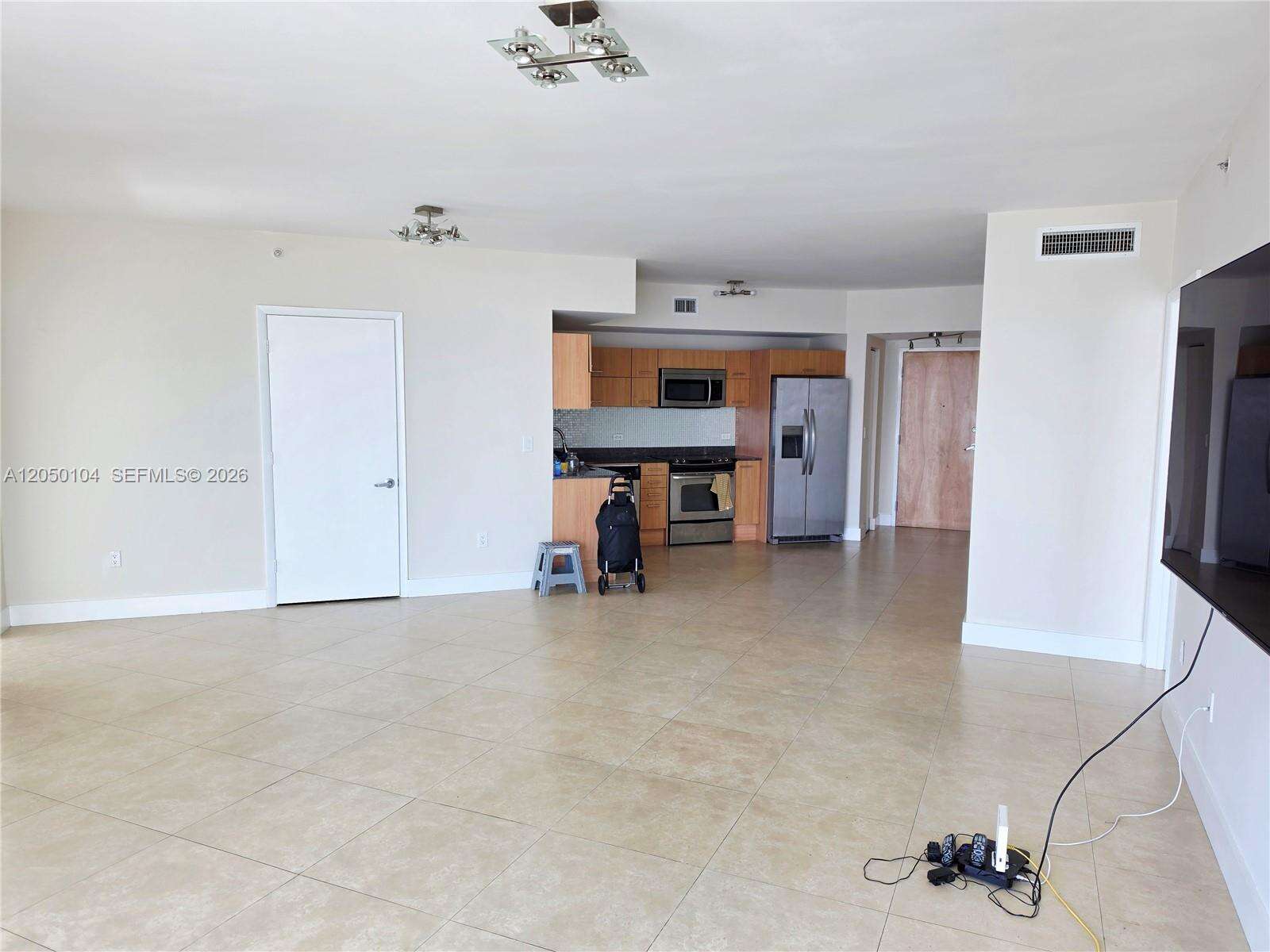Wind By Neo at 350 Miami Ave, Miami, FL 33130 - For Rent photo 5