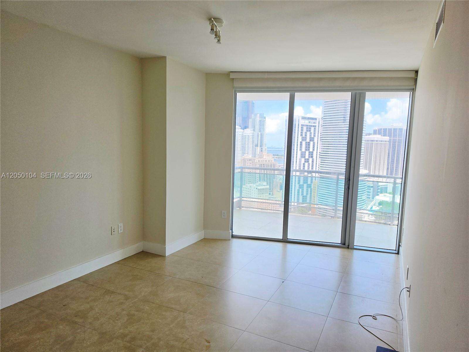 Wind By Neo at 350 Miami Ave, Miami, FL 33130 - For Rent photo 6