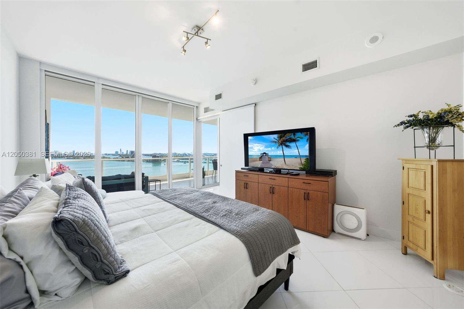 Paramount Bay at 2020 Bayshore Dr, Miami, FL 33137 - For Rent photo 12