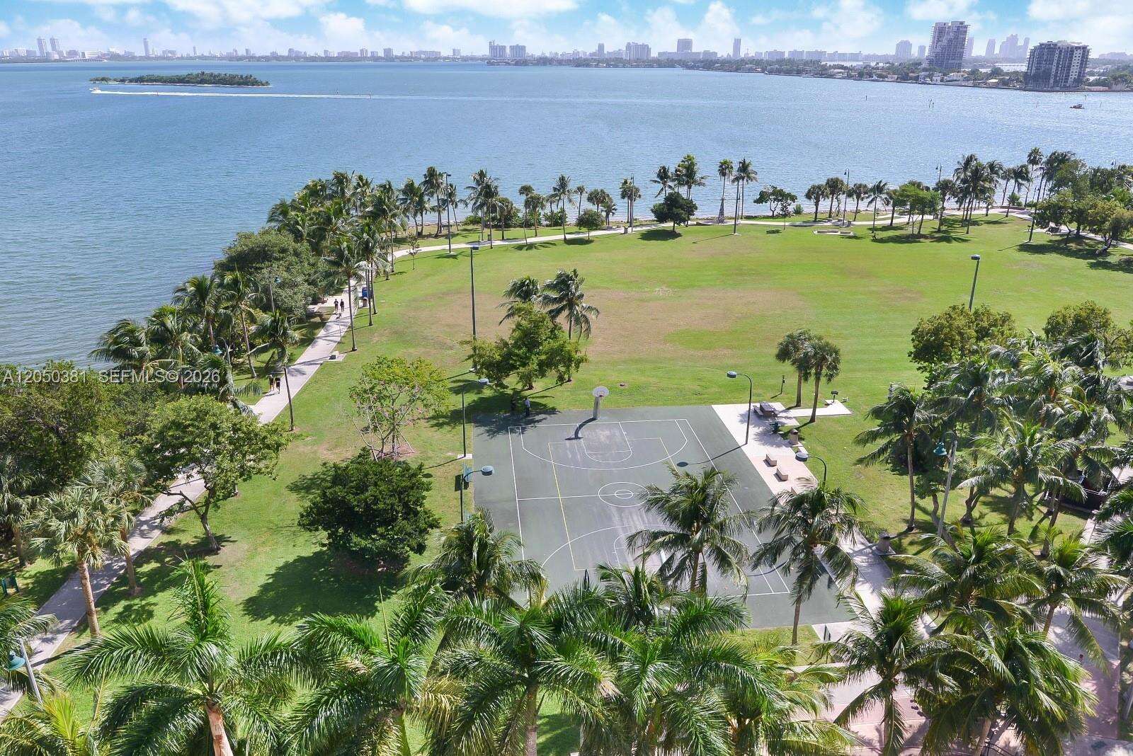Paramount Bay at 2020 Bayshore Dr, Miami, FL 33137 - For Rent photo 49