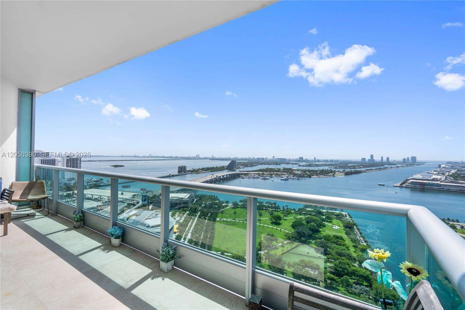 900 Biscayne at 900 Biscayne Blvd, Miami, FL 33132 - For Rent photo 1