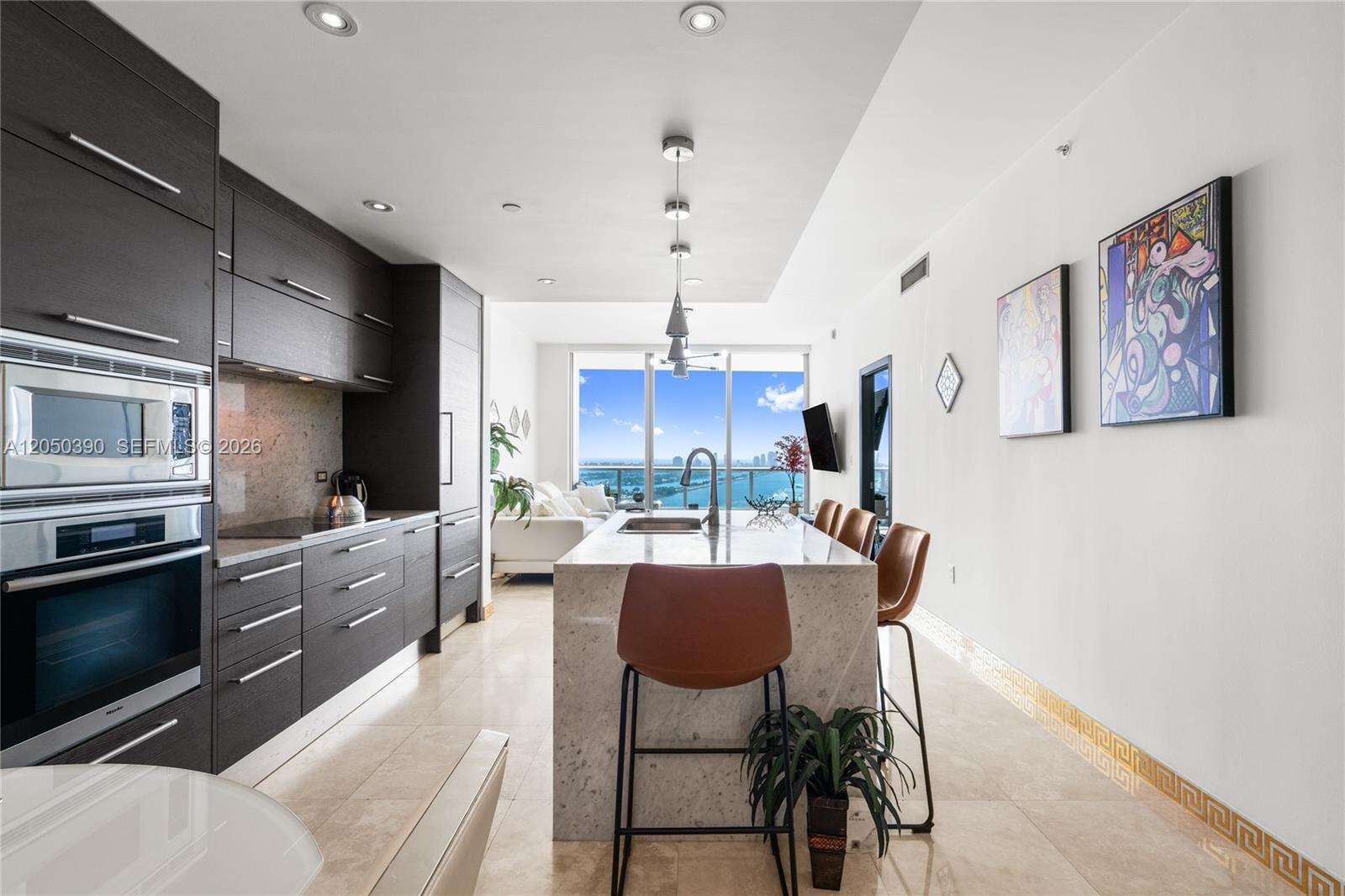 900 Biscayne at 900 Biscayne Blvd, Miami, FL 33132 - For Rent photo 2