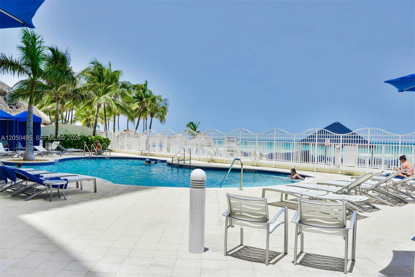 La Perla at 16699 Collins Ave, Sunny Isles Beach, FL 33160 - For Rent photo 28