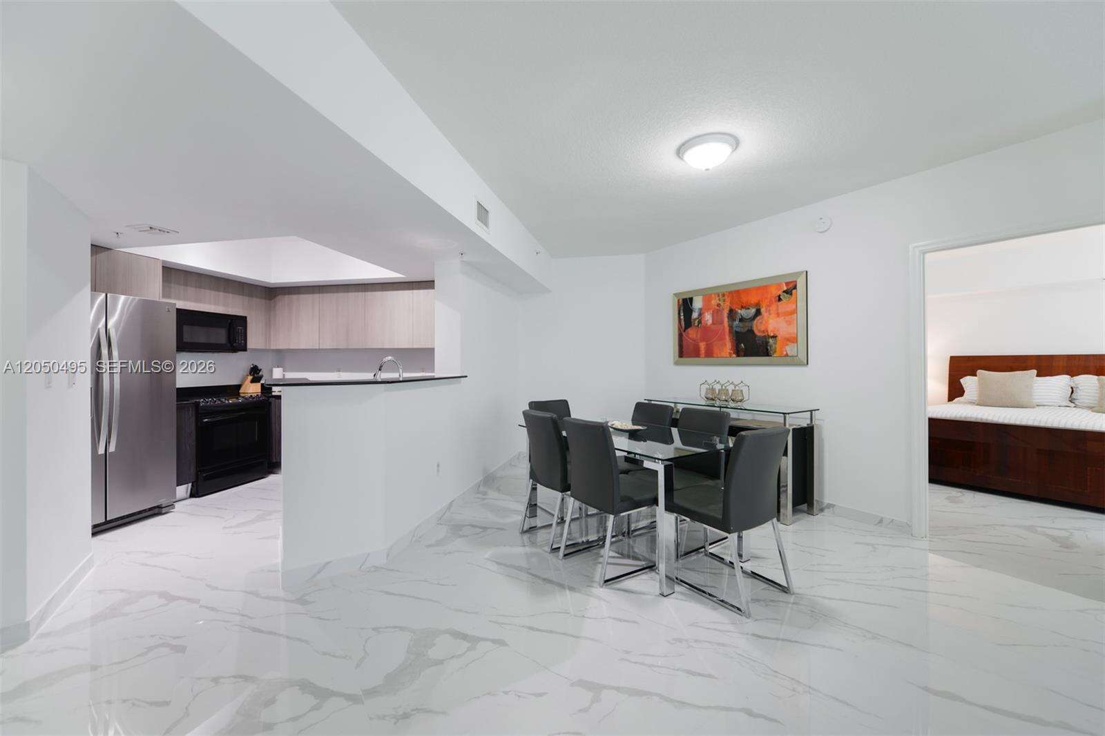 La Perla at 16699 Collins Ave, Sunny Isles Beach, FL 33160 - For Rent photo 6