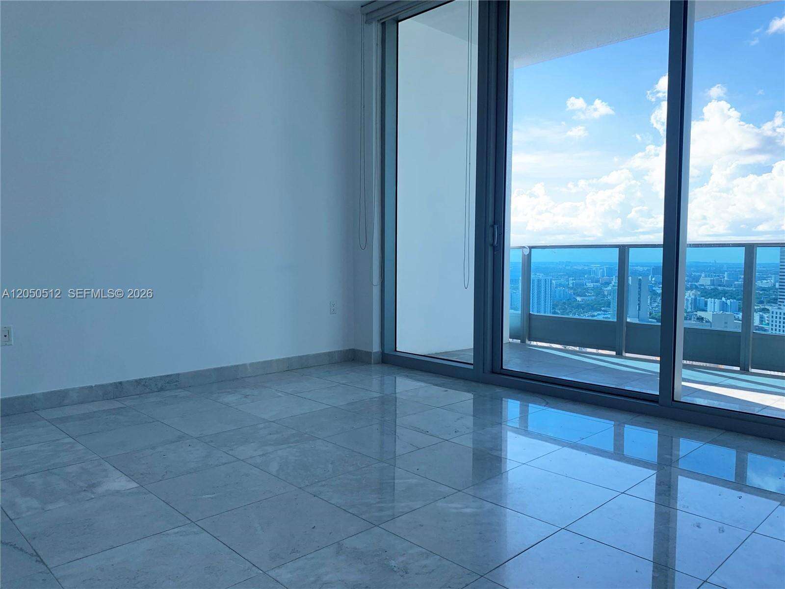 Epic Residences at 200 Biscayne Blvd Way, Miami, FL 33131 - For Rent photo 9