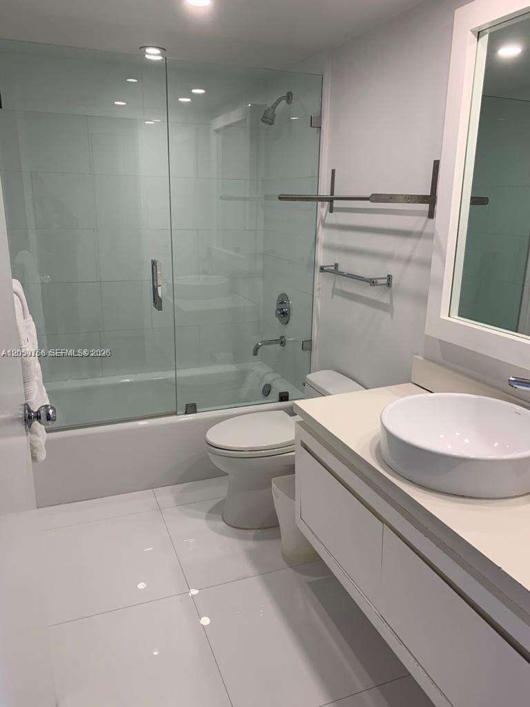 The Yacht Club At Aventura at 19999 Country Club Dr, Aventura, FL 33180 - For Rent photo 23